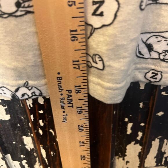 American Eagle x Peanuts Snoopy sleep lounge plush soft pj top Cropped Size L. - Picture 4 of 5